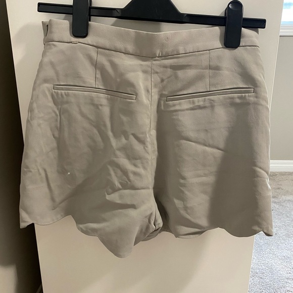 Wilfred Scallop Shorts - Picture 2 of 6